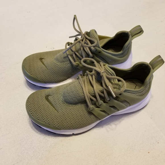 air presto olive green